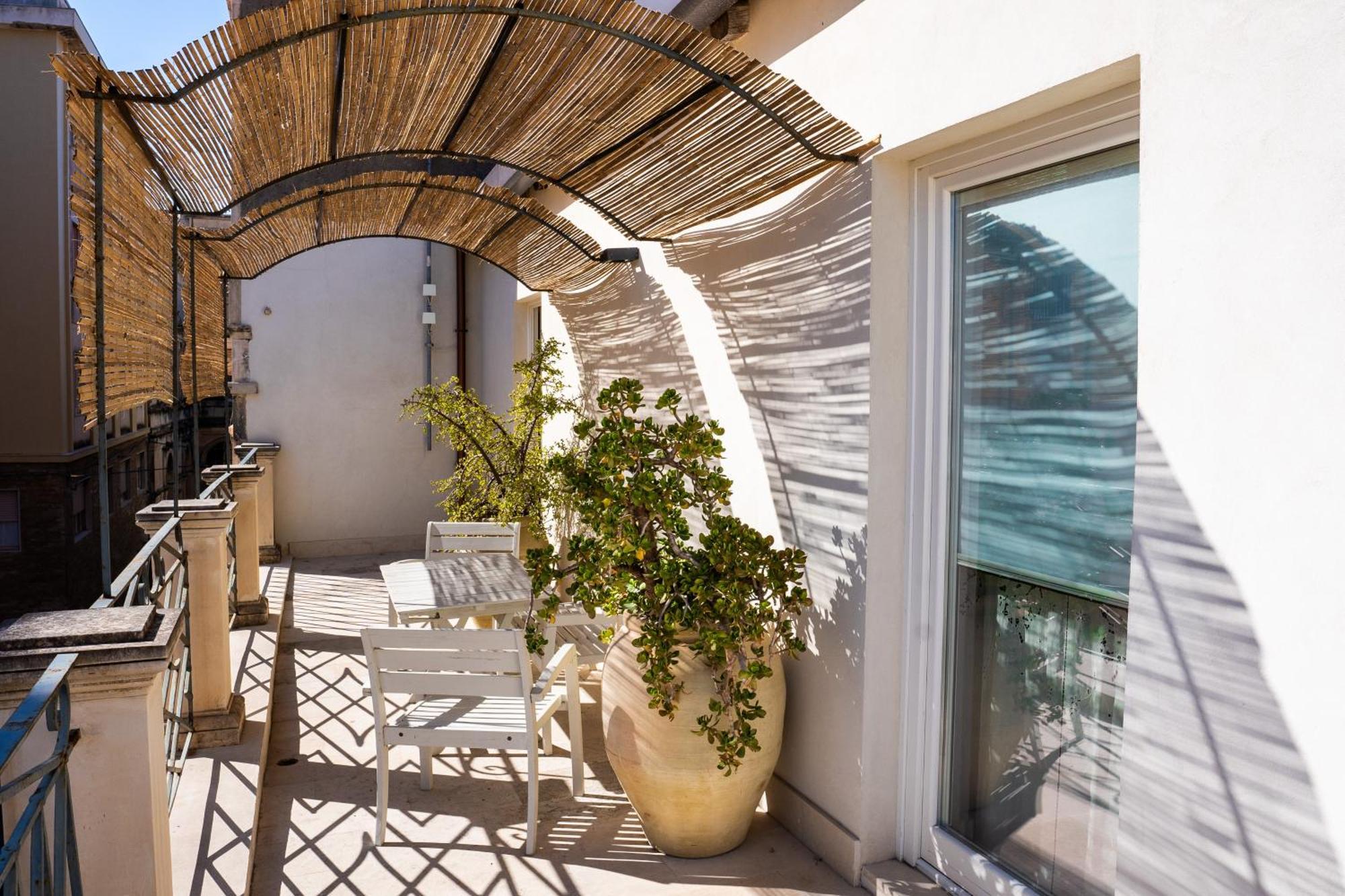 San Giuseppe Apartment Con Terrazza Syrakusa Exteriör bild