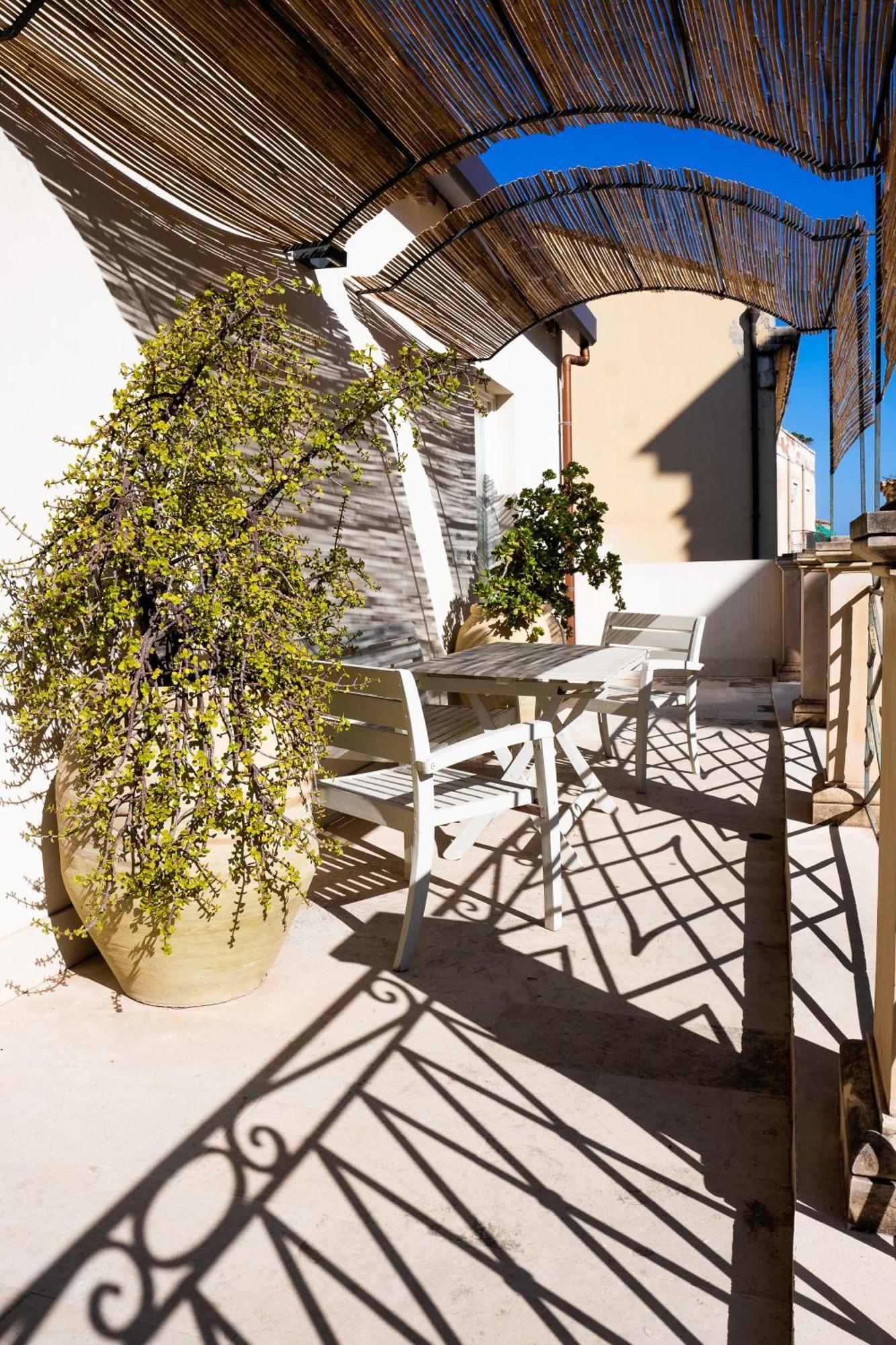 San Giuseppe Apartment Con Terrazza Syrakusa Exteriör bild
