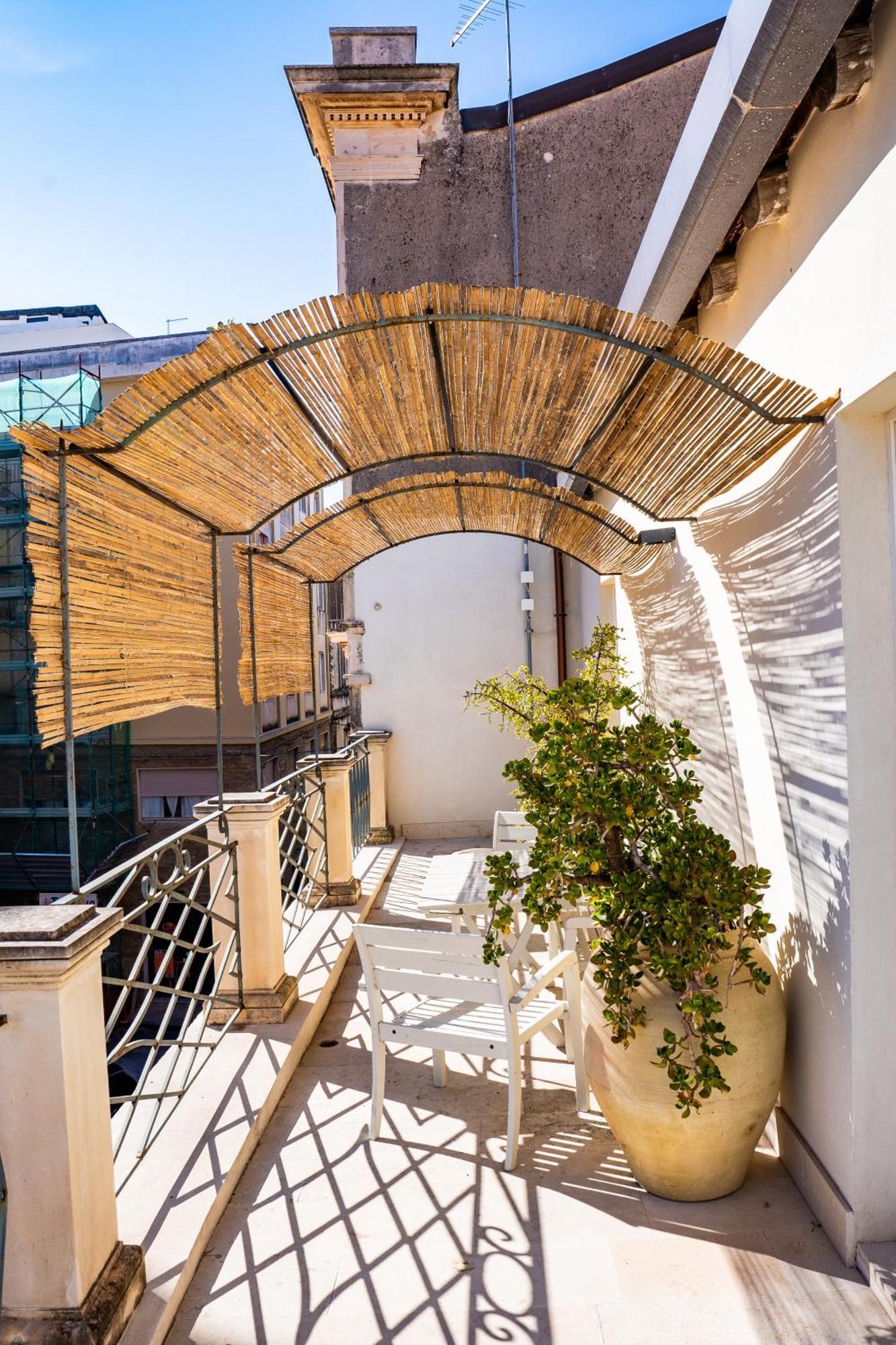 San Giuseppe Apartment Con Terrazza Syrakusa Exteriör bild